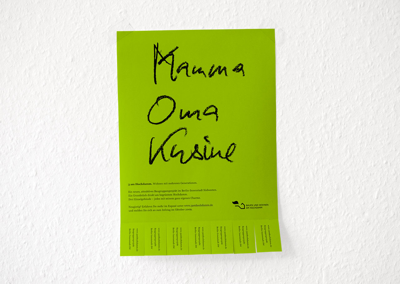 Die Zielgruppe effektiv und kostengünstig erreichen: Ein Aushang für Orte, an denen sich Familien gerne aufhalten.
