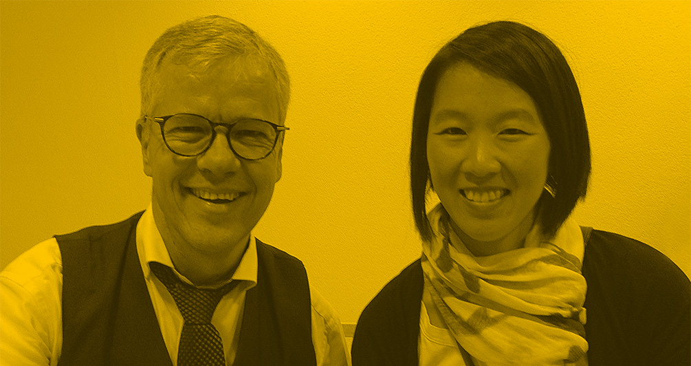 Rainer Schmidt, Kabarettist und Moderator zusammen mit Shau Chung Shin, Creative Director HAHAHA Global.